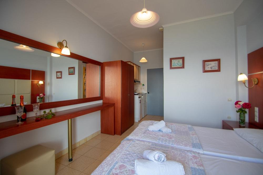 أرغاسي Agoulos Beach Hotel المظهر الخارجي الصورة